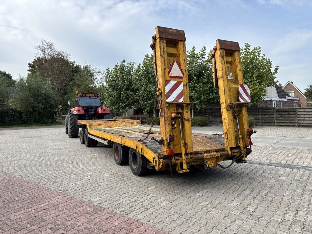 Langendorf TUE 32/80 40-Tons Dieplader met Hydr-Rampen.