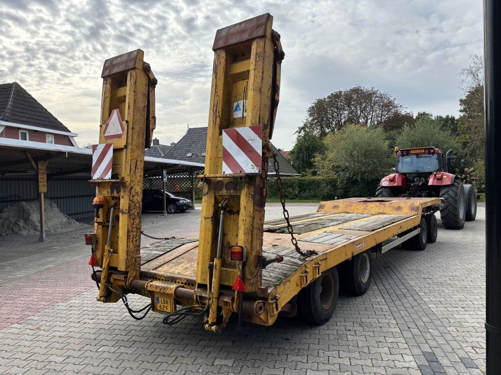 Langendorf TUE 32/80 40-Tons Dieplader met Hydr-Rampen.