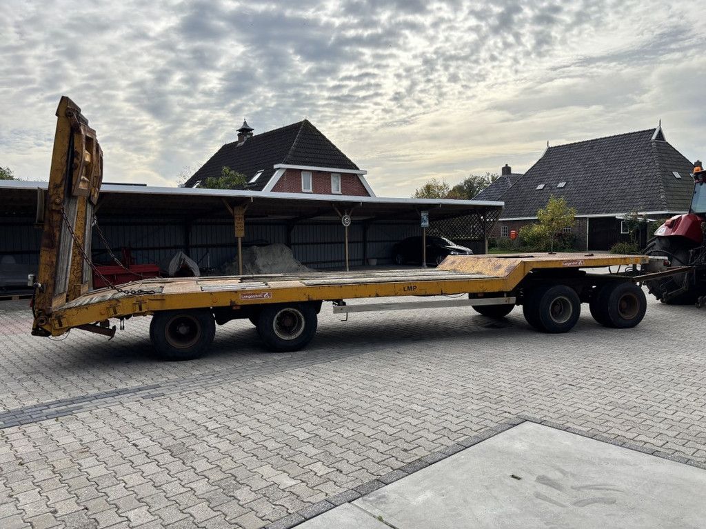 Langendorf TUE 32/80 40-Tons Dieplader met Hydr-Rampen.