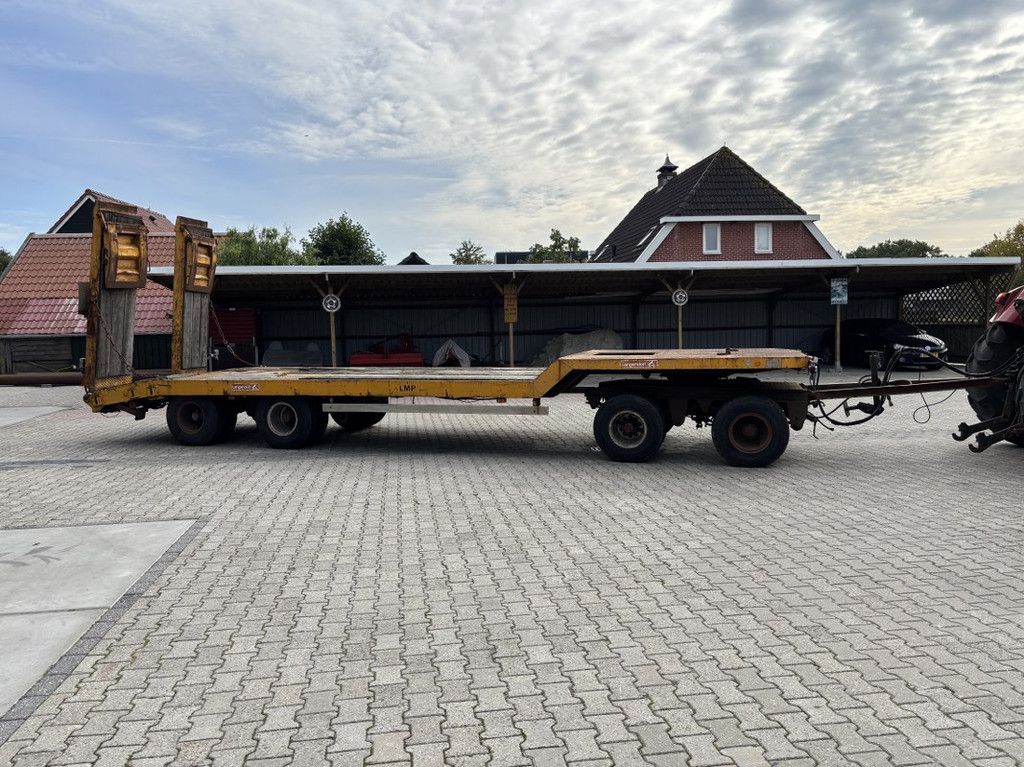 Langendorf TUE 32/80 40-Tons Dieplader met Hydr-Rampen.