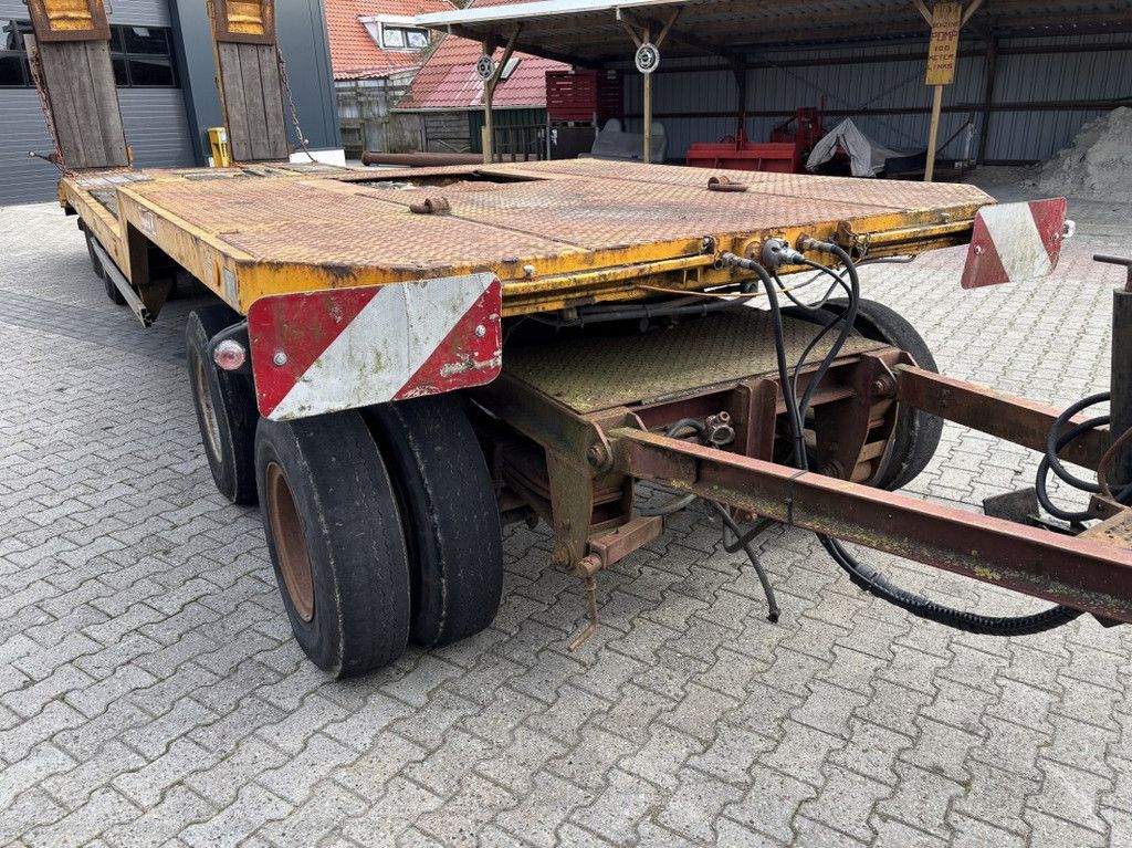 Langendorf TUE 32/80 40-Tons Dieplader met Hydr-Rampen.