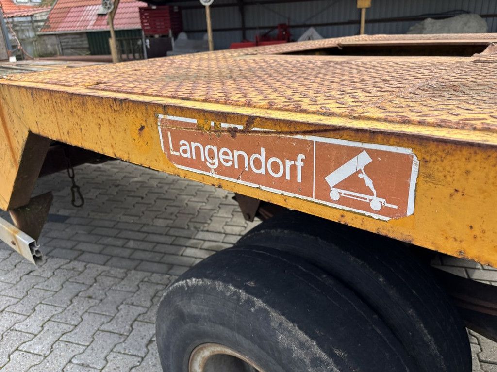 Langendorf TUE 32/80 40-Tons Dieplader met Hydr-Rampen.