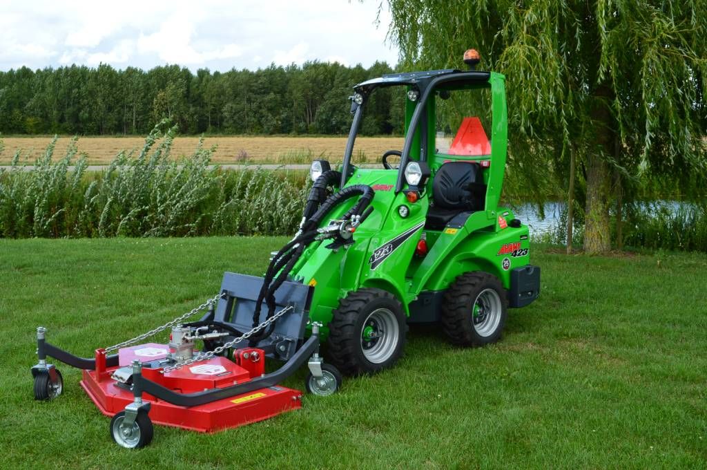 Avant 423 TDL+ Kniklader/Shovel