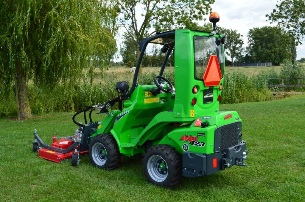 Avant 423 TDL+ Kniklader/Shovel