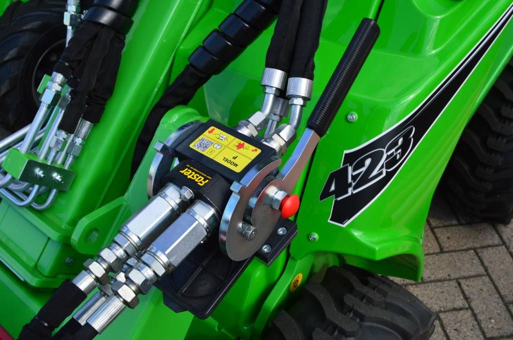 Avant 423 TDL+ Kniklader/Shovel