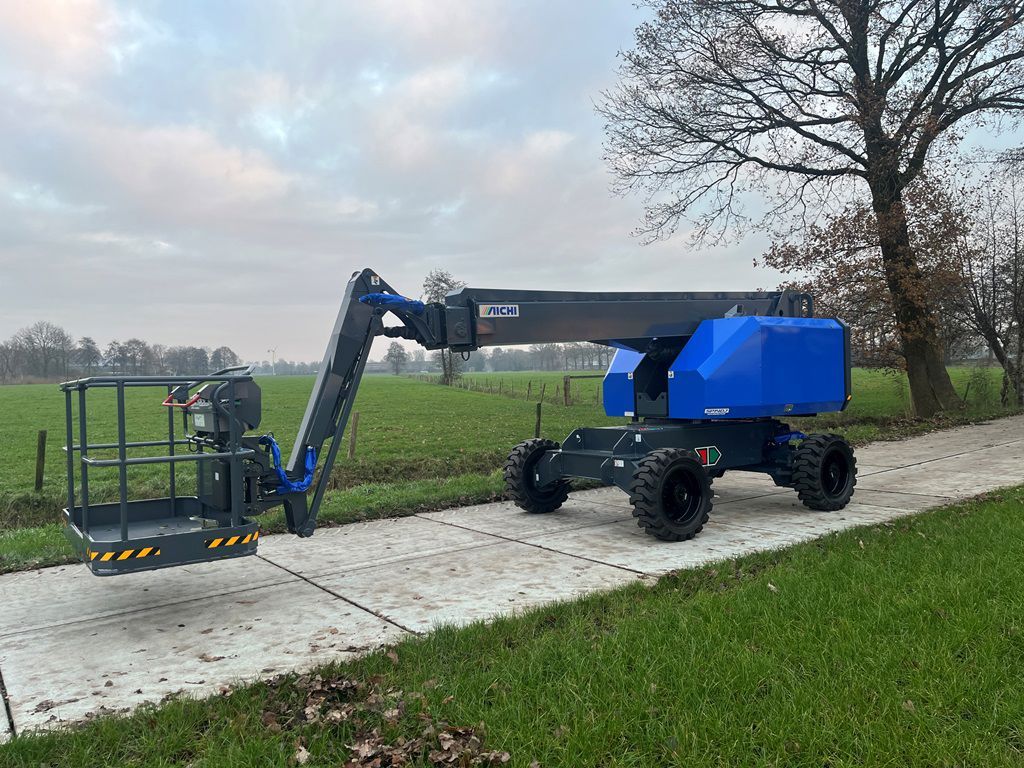 Aichi SP14DJM wiel telescoophoogwerker