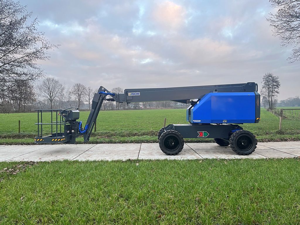Aichi SP14DJM wiel telescoophoogwerker