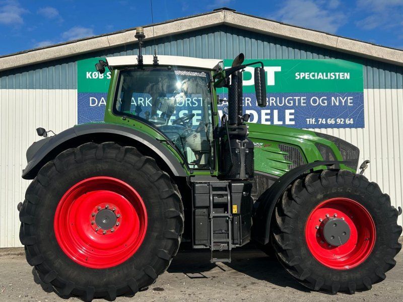 Fendt 927 Vario S4 Profi Plus