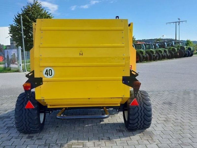 New Holland BR 6090 CR CUTTER