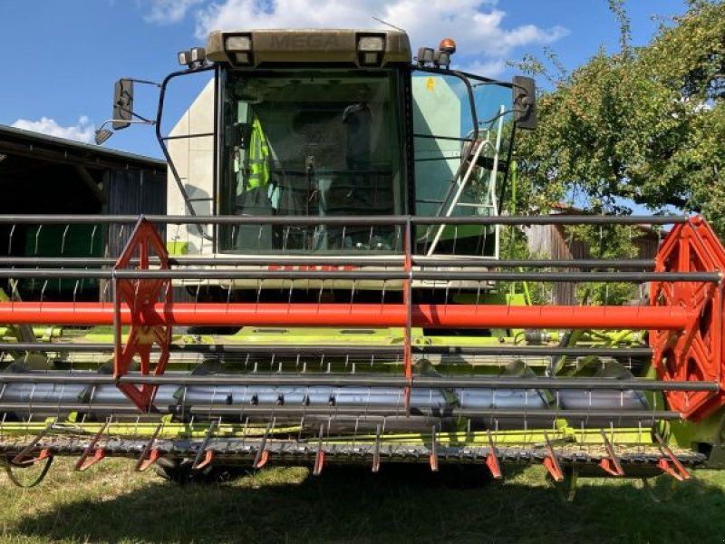 Claas MEGA 350