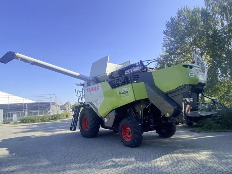 Claas TRION 530 MIT VARIO 620