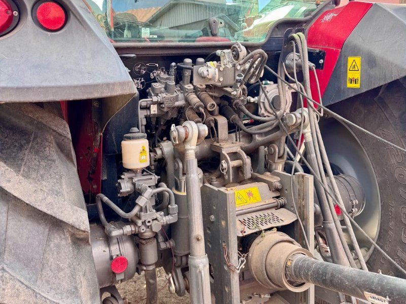 Massey Ferguson 4708