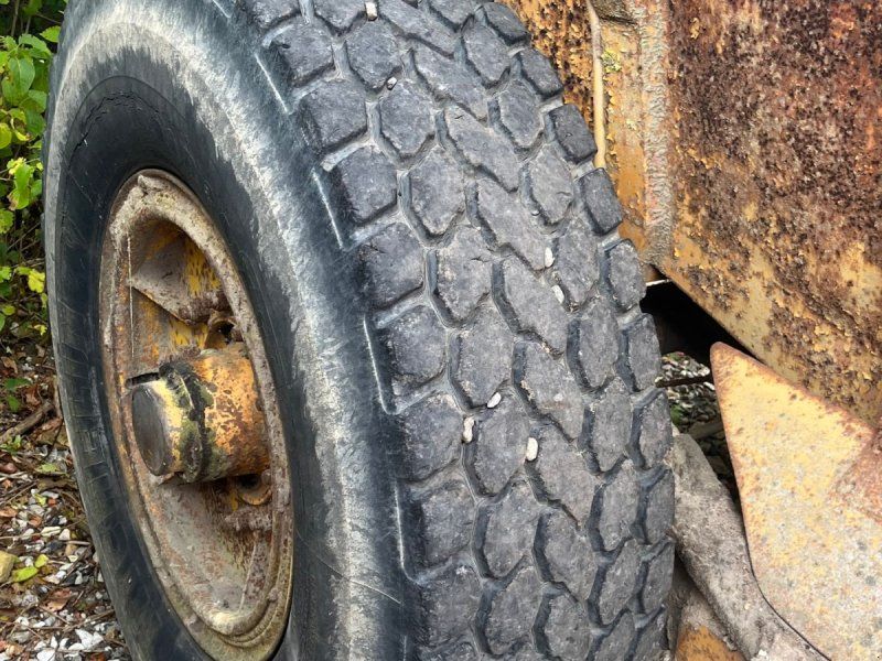 Volvo BM ervogn med svanehals