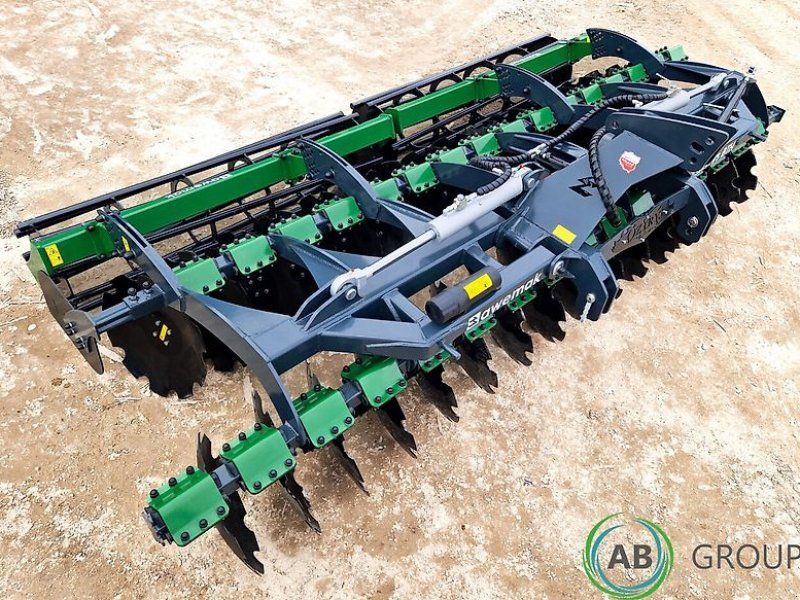 Awemak heavy   BTH 4.5m hydraulically foldable