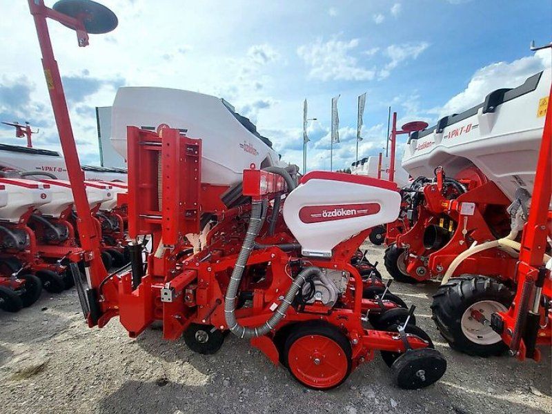 Six-row pneumatic precision seeder, VPKT-DG6, PVC fertil