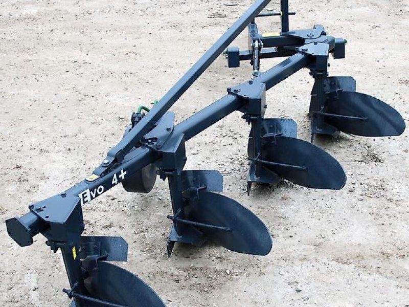 Awemak single-beam 3-blade  plow