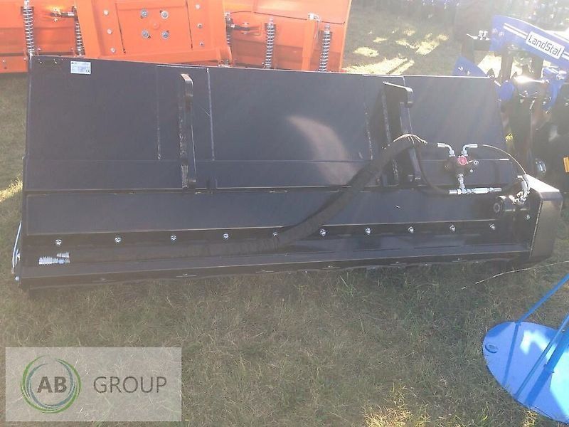 Self-loading s spreader E601.200