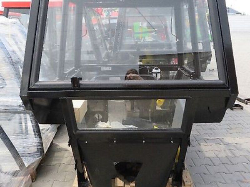 Koja cabin for C-330 wheel tractor