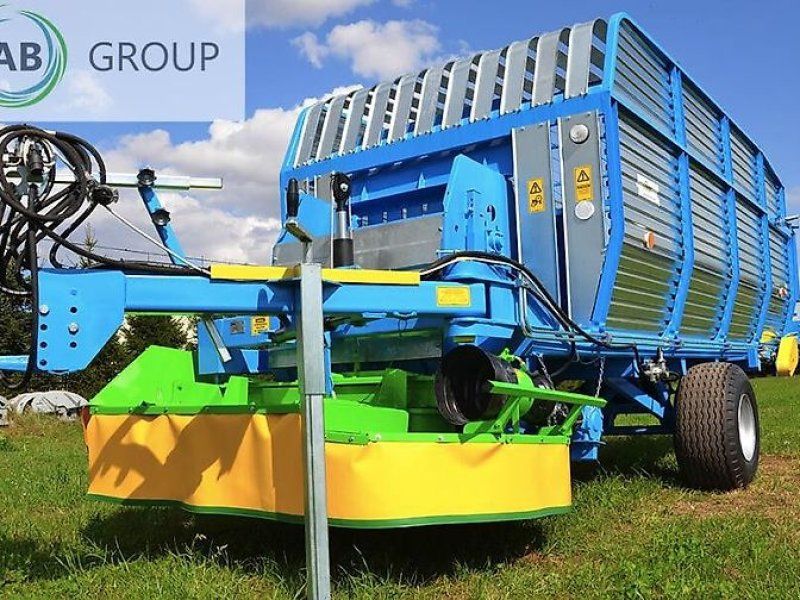 Green  Mower T653/1