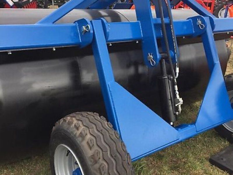 Metal Technik Meadow Roller