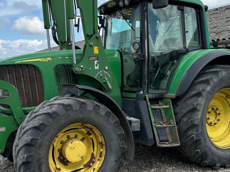 John Deere 6920S