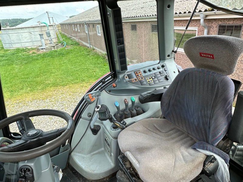 Valtra N123 H5