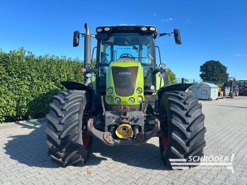 Claas ARION 640