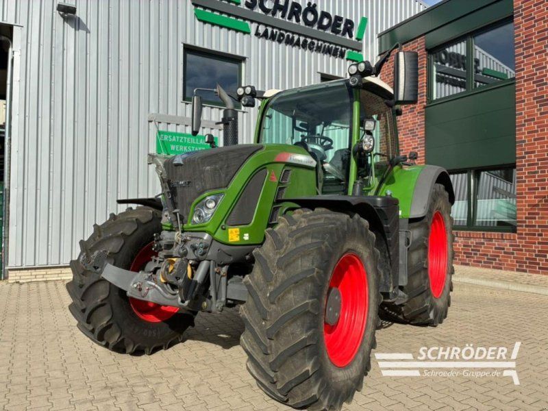 Fendt 724 VARIO S4 PROFI PLUS