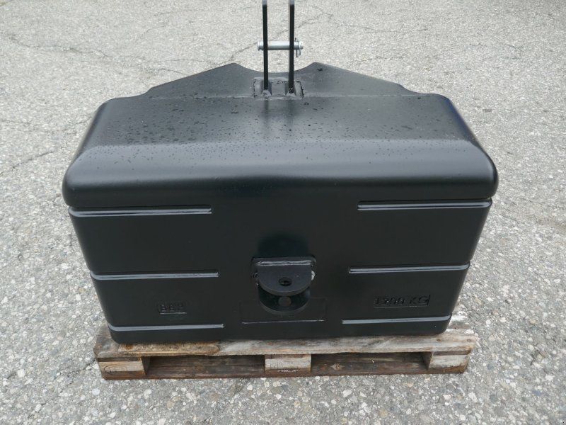 1200 kg