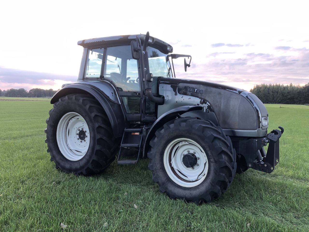 Valtra M120 tractor trekker
