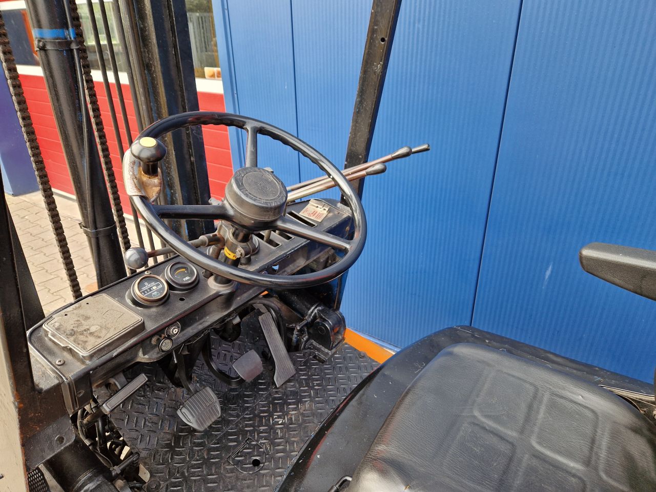 TOYOTA FG25 HEFTRUCK LPG 2.5 TONS MET SIDESHIFT EN FREELIFT