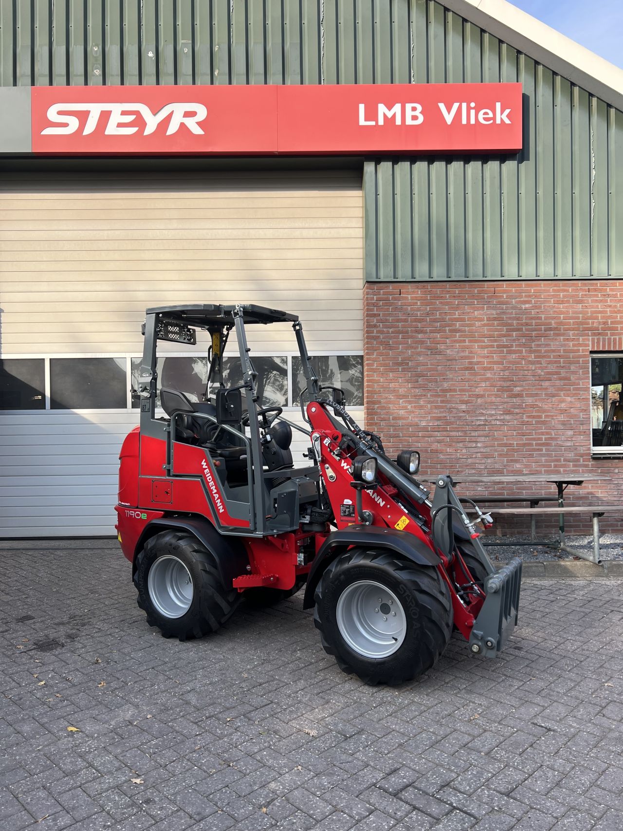 Weidemann 1190e ex demo