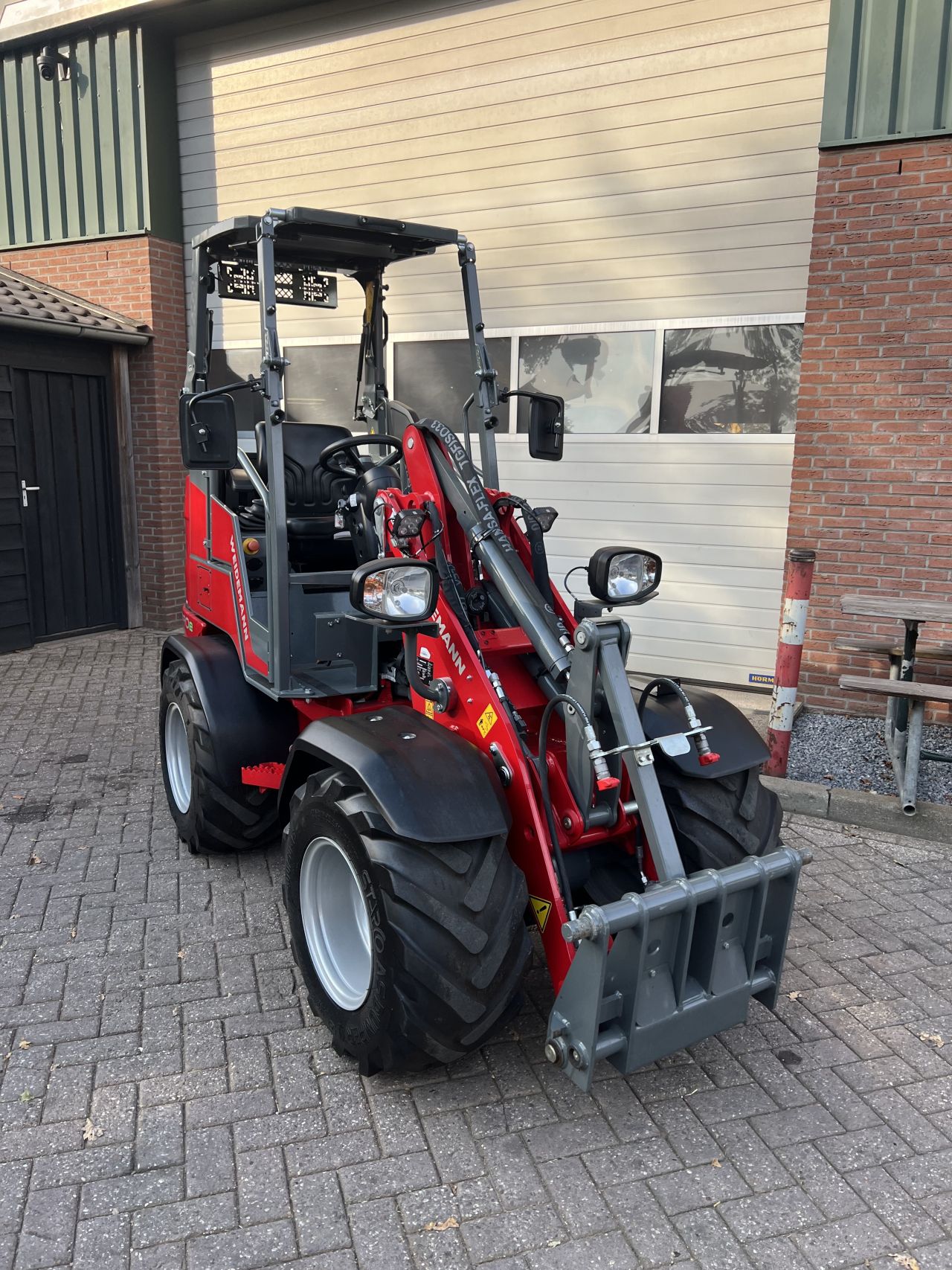 Weidemann 1190e ex demo