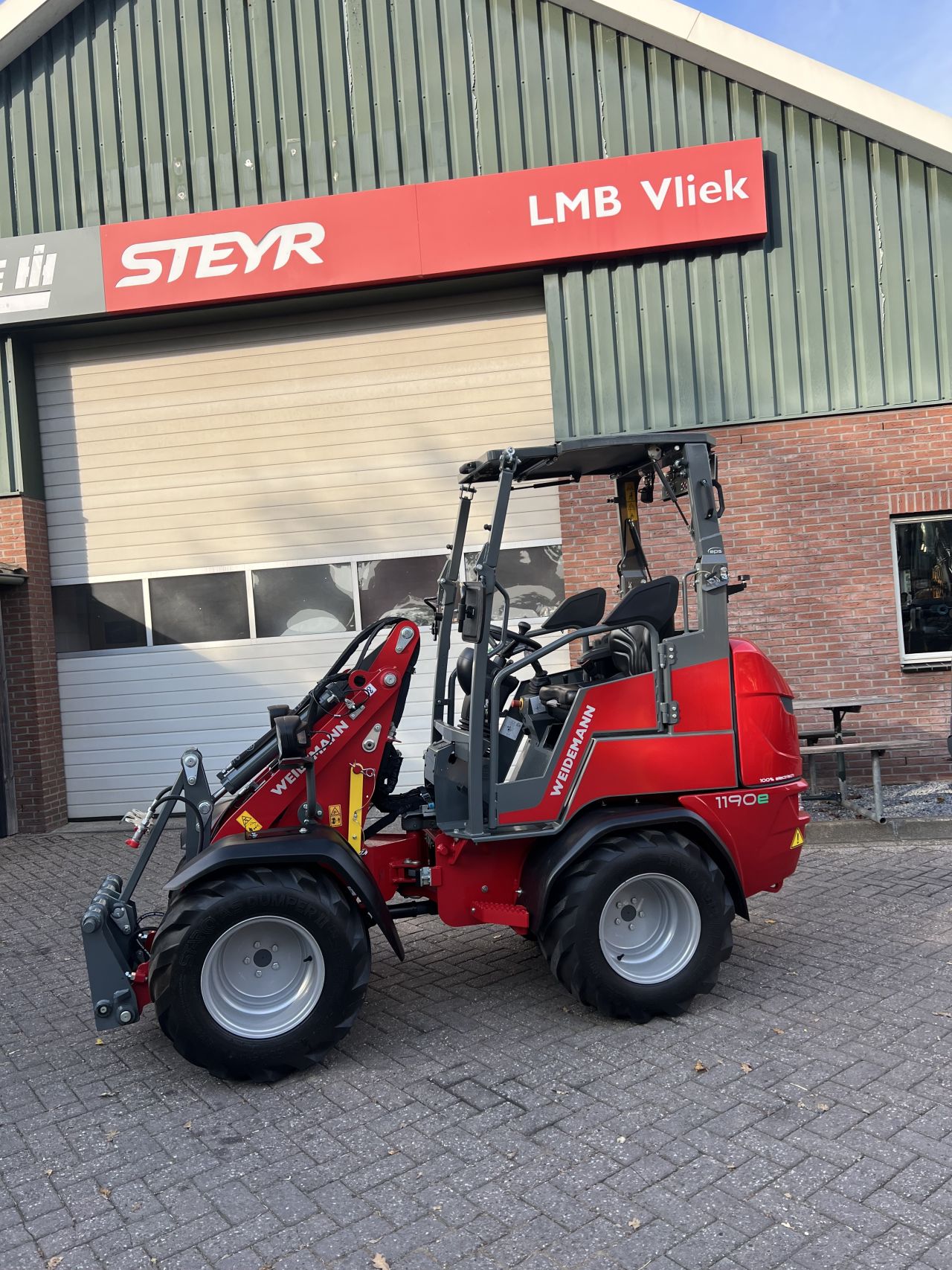 Weidemann 1190e ex demo