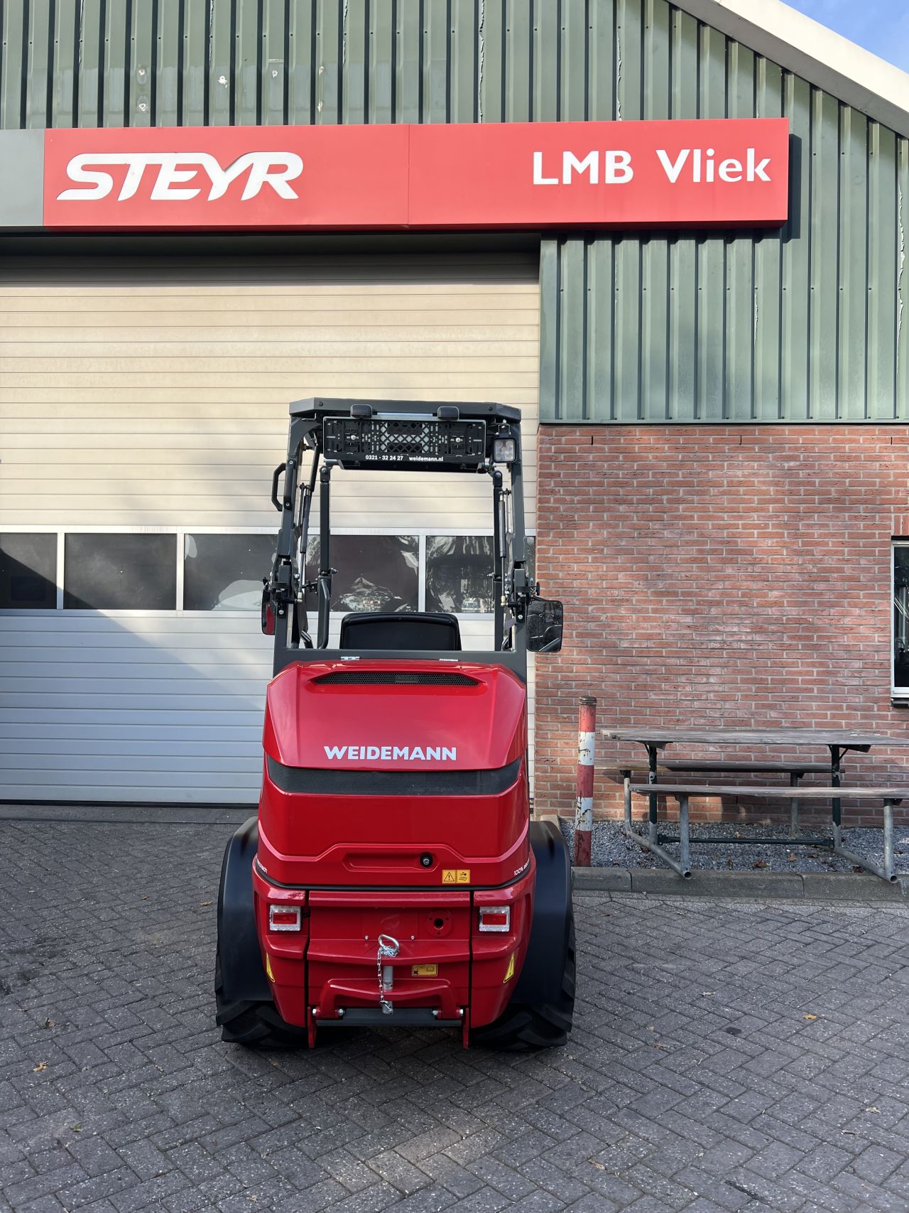 Weidemann 1190e ex demo