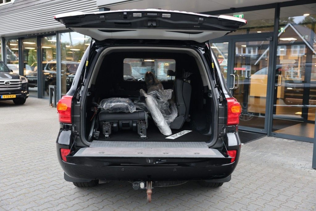 Toyota Landcruiser V8 4.5 D EXECUTIVE A/T VAN