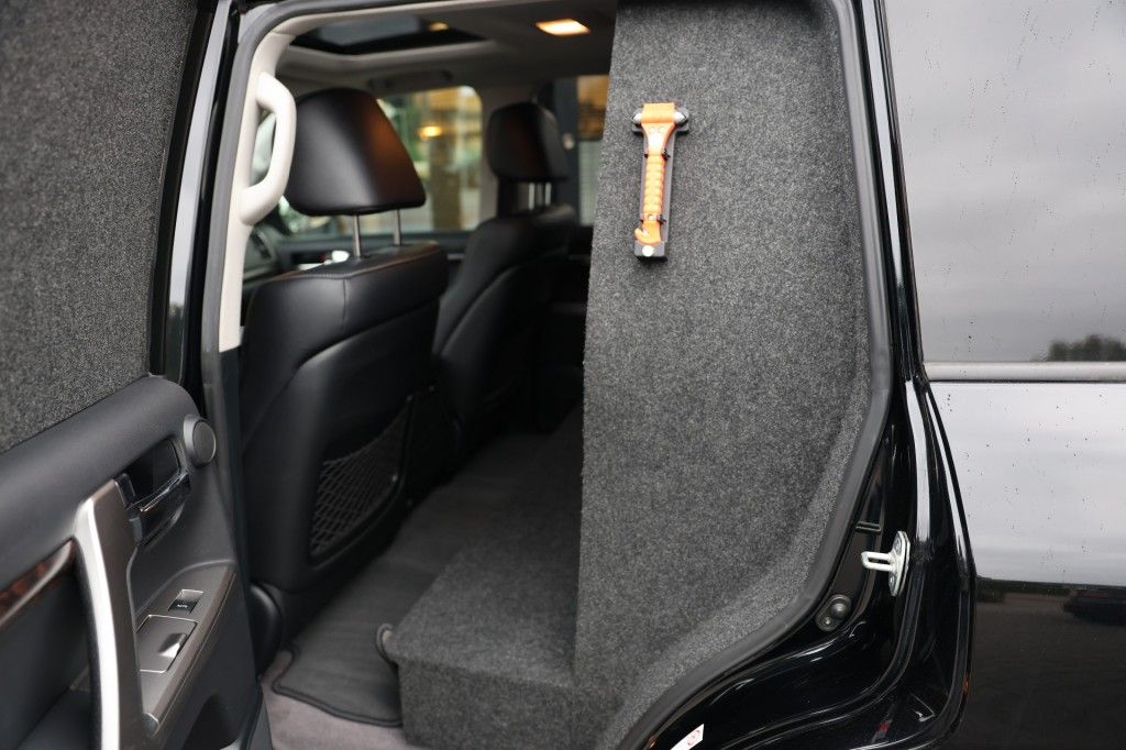 Toyota Landcruiser V8 4.5 D EXECUTIVE A/T VAN