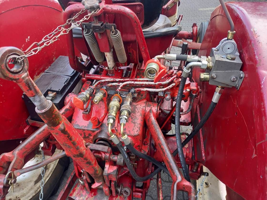 Mc Cormick International 423