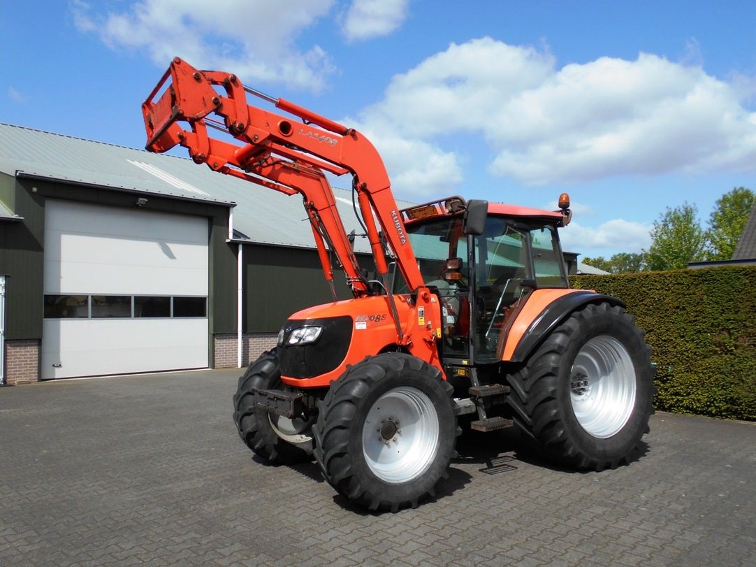 Kubota M-108 + frontlader