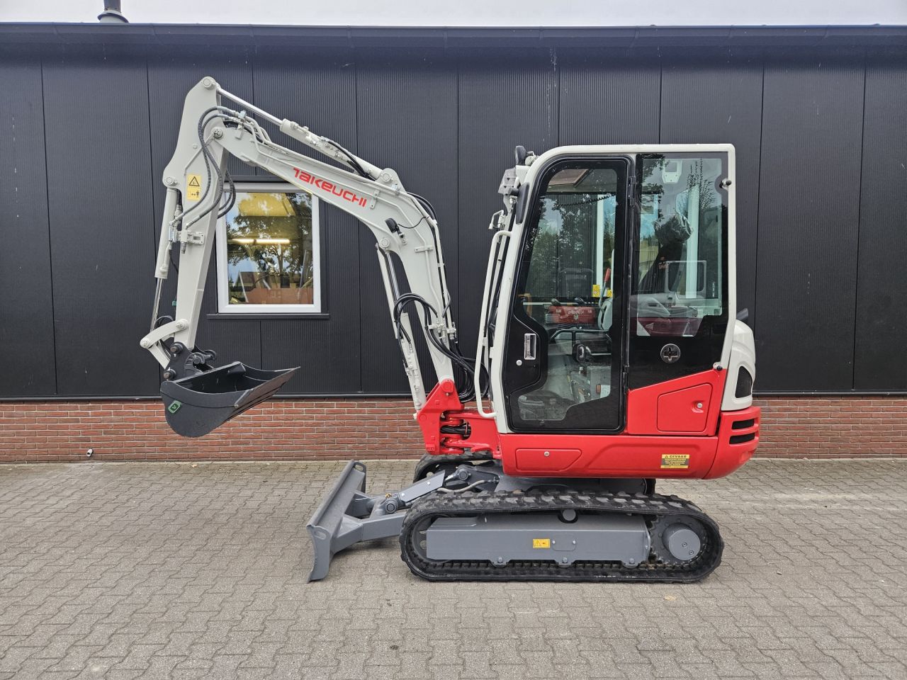 Takeuchi TB230