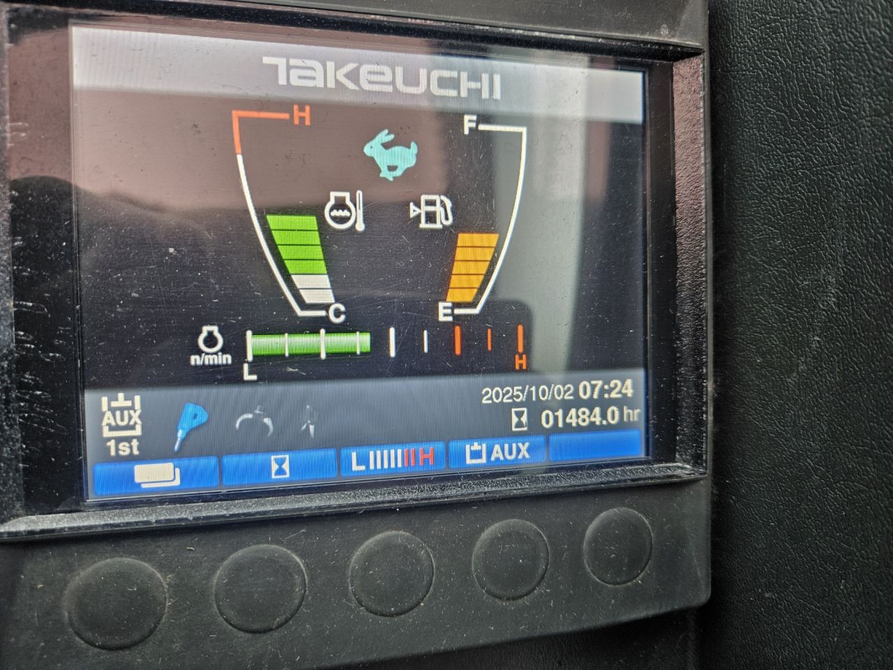 Takeuchi TB230