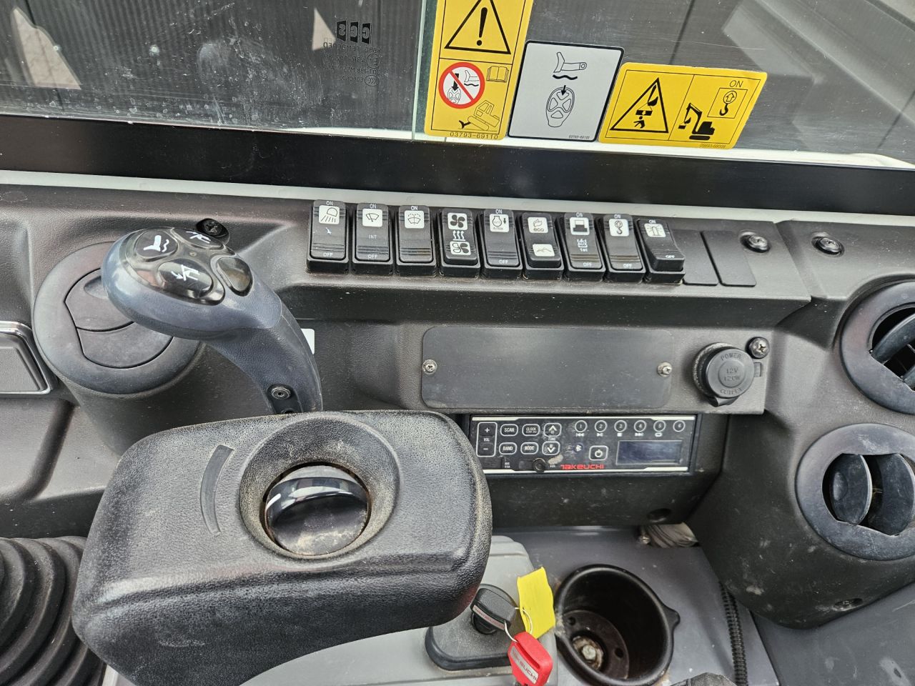 Takeuchi TB230
