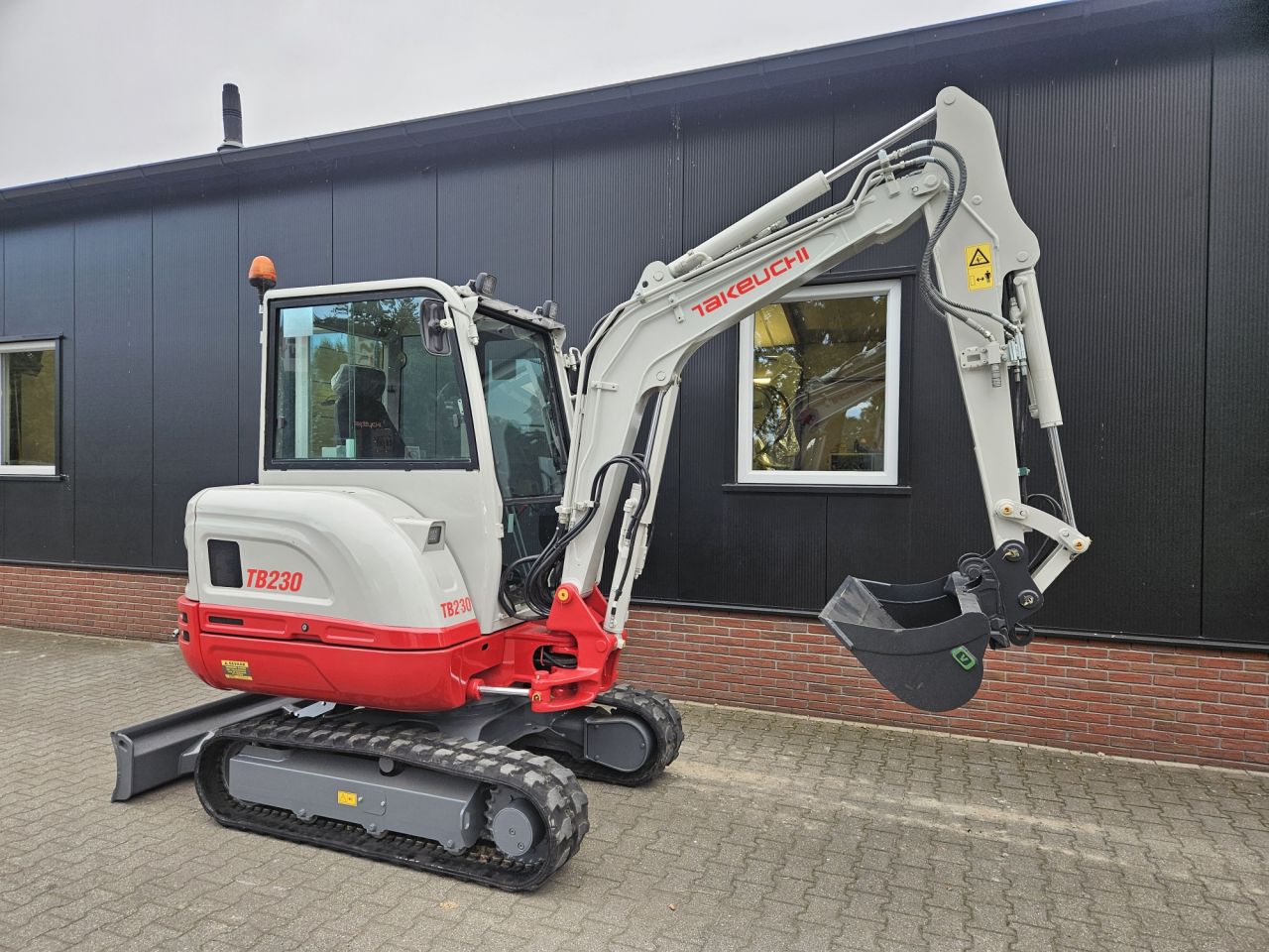 Takeuchi TB230