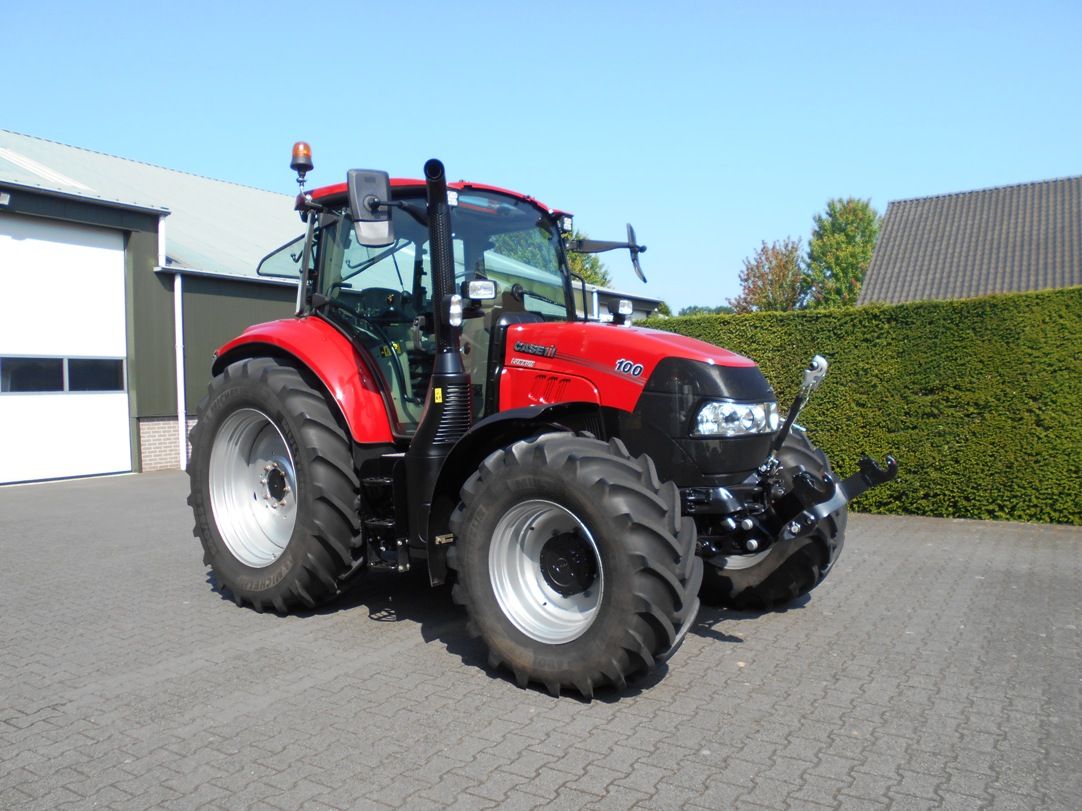 Case Luxxum 100 (slechts 600 uur !!!)