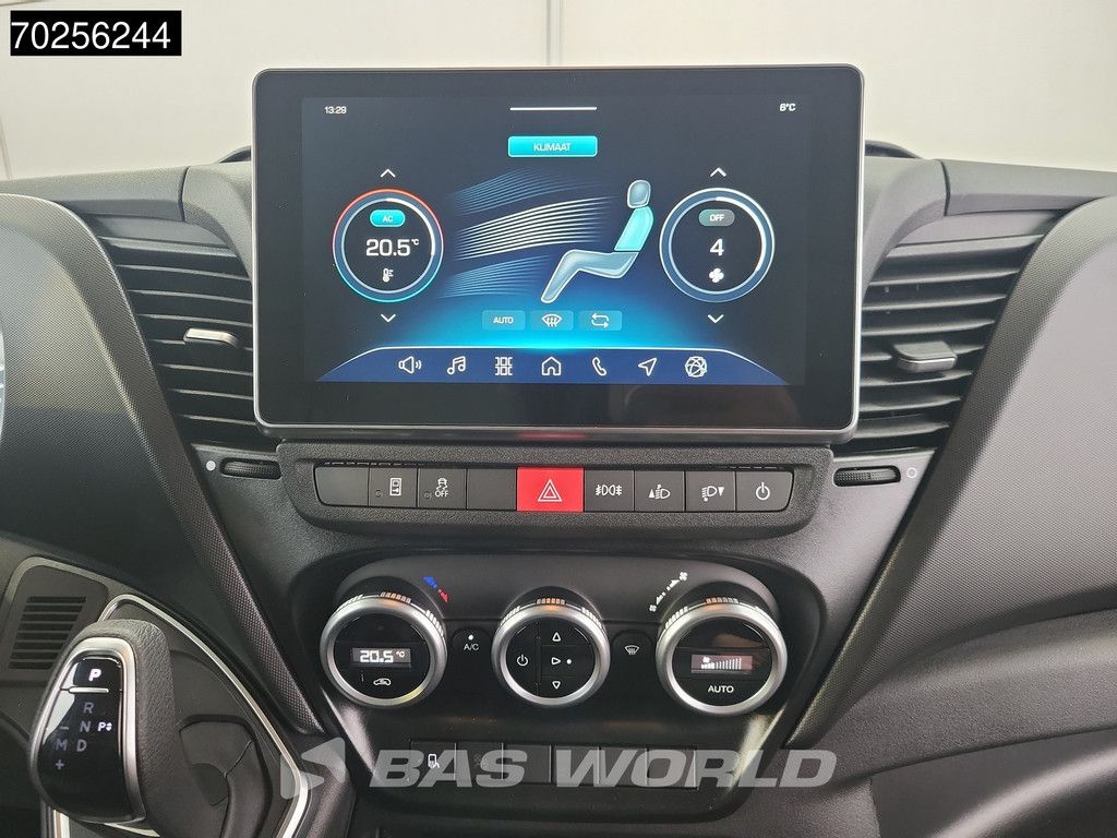 Iveco Daily 35C18 3.0L Automaat Laadklep Zijdeur Dubbellucht Bakwagen 180PK LED Airco Cruise Camera Lat om Lat D'Hollandia Bakwagen Meubelbak Koffer Airco Cruise control