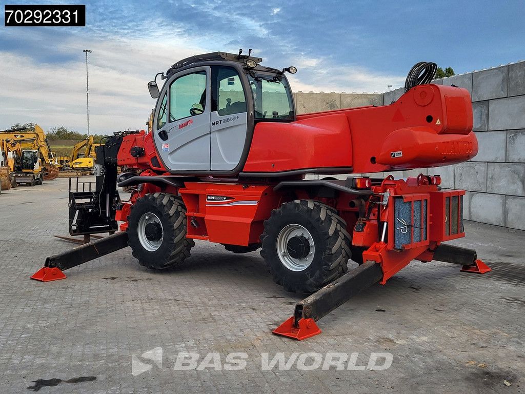 Manitou MRT2540 + Remote control