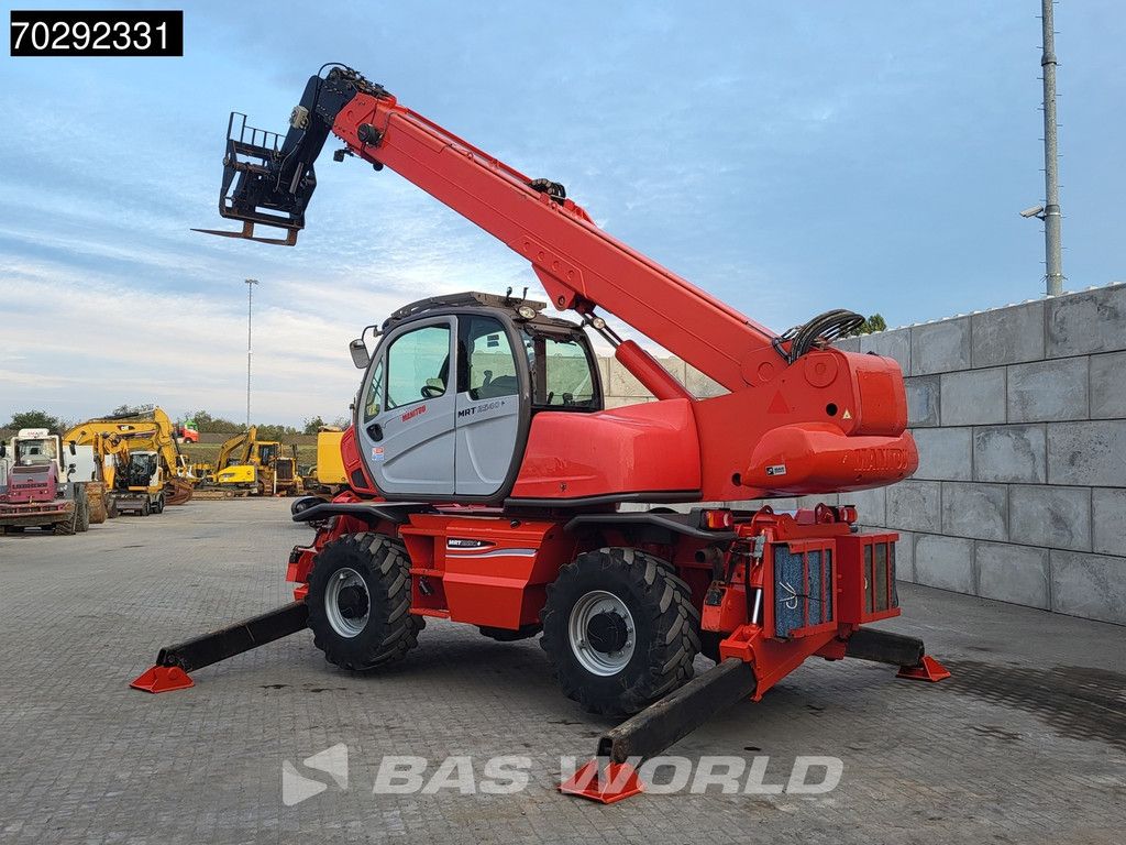 Manitou MRT2540 + Remote control