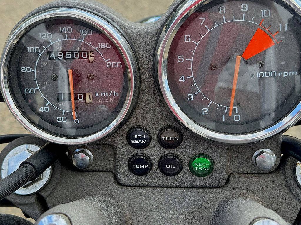Oldtimer-Motorrad Honda Magna VF750C Benzin 1988 (Marge)