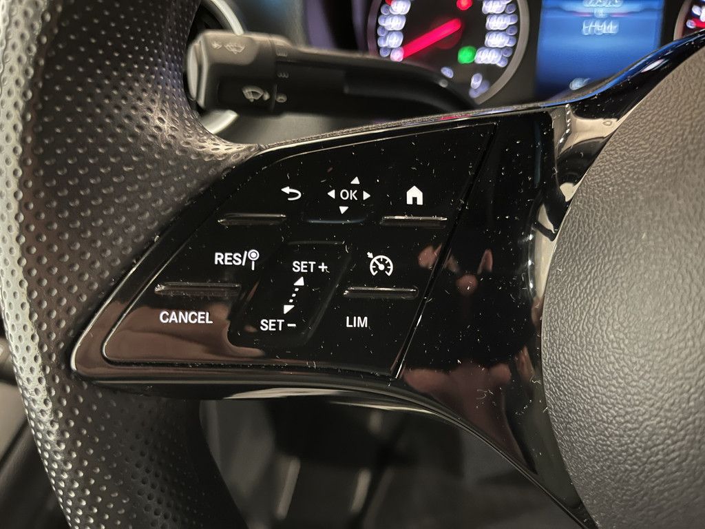 Mercedes-Benz Sprinter 317 CDI L2 Pro RWD / Euro 6 / Trekhaak 3500 KG / Airco / Cruise Control / CarPlay / Camera / 3-Zits / 17.500 KM !!