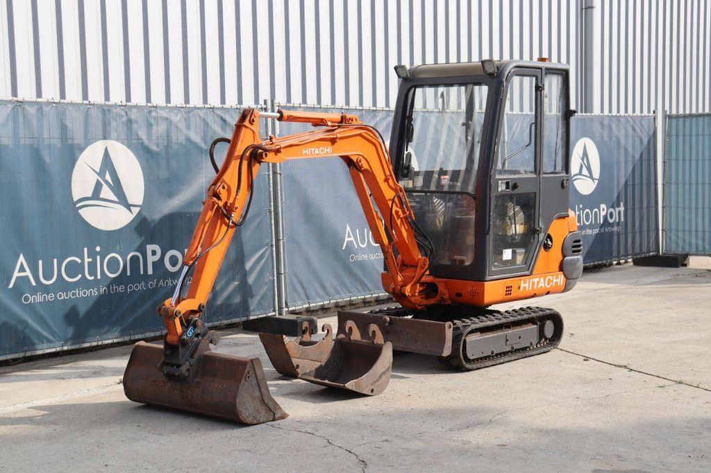 Raupenbagger Hitachi EX15 Diesel 13,2 kW 2000